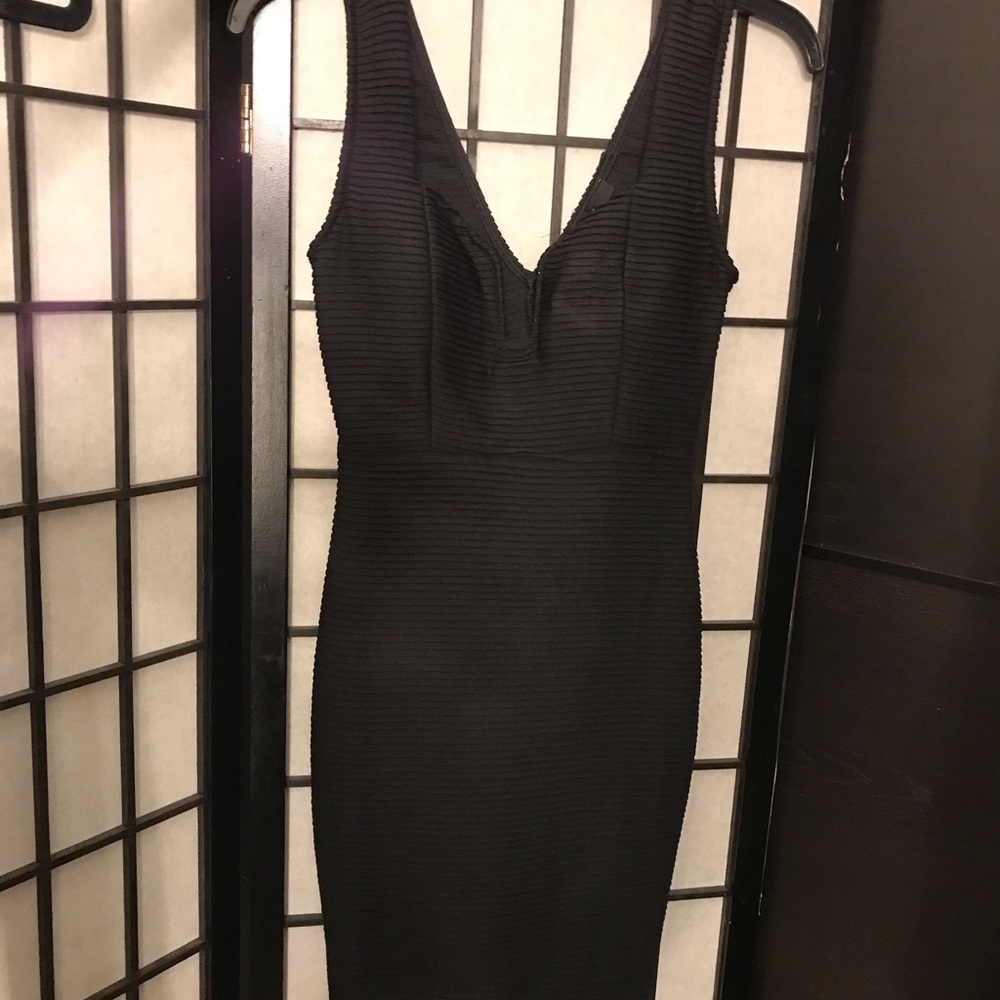 🖤LBD - Picture 2 of 5